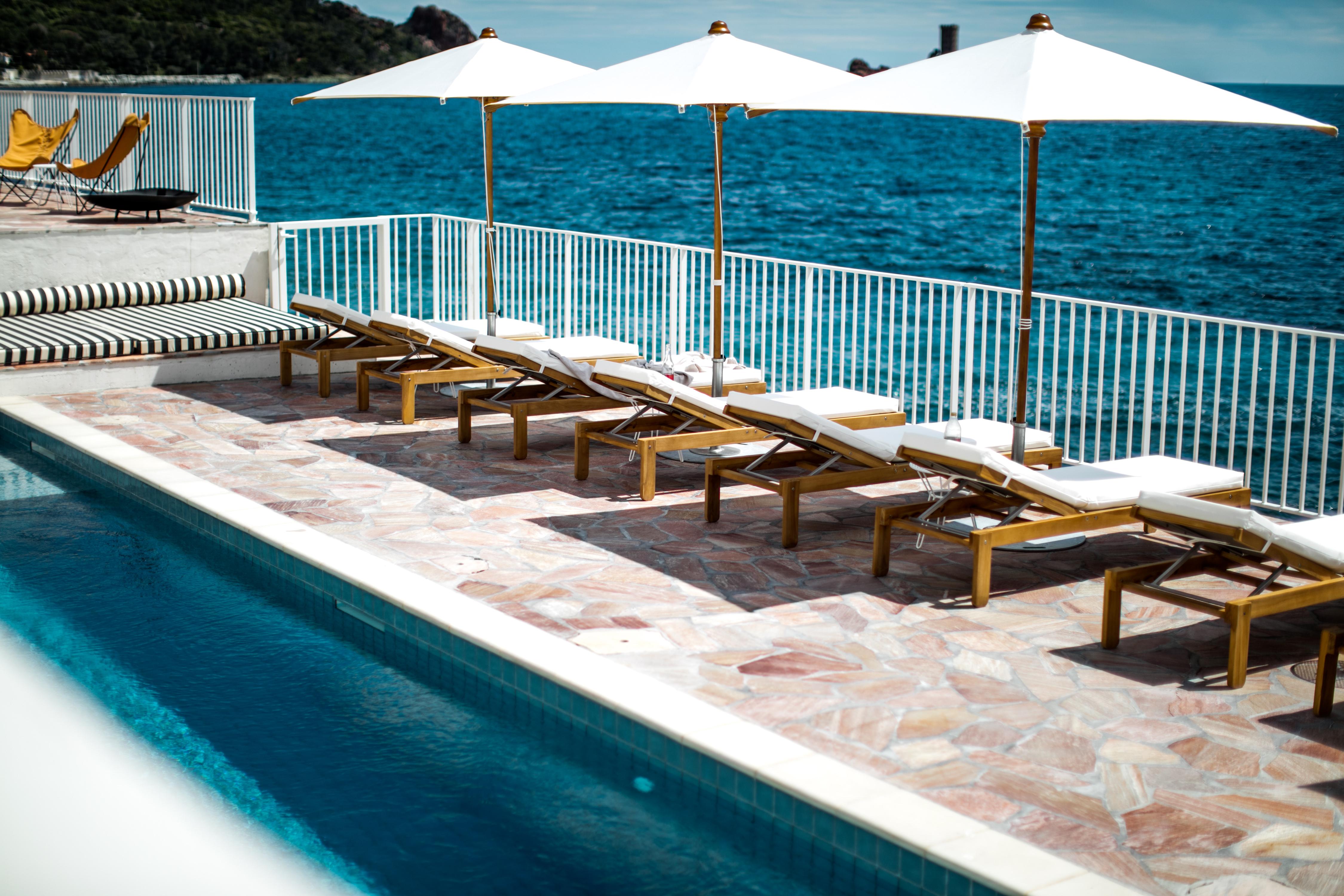 Saint-Raphaël Les Roches Rouges, A Beaumier Hotel מראה חיצוני תמונה